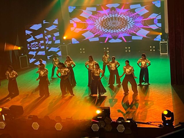 Dance, dance, dance